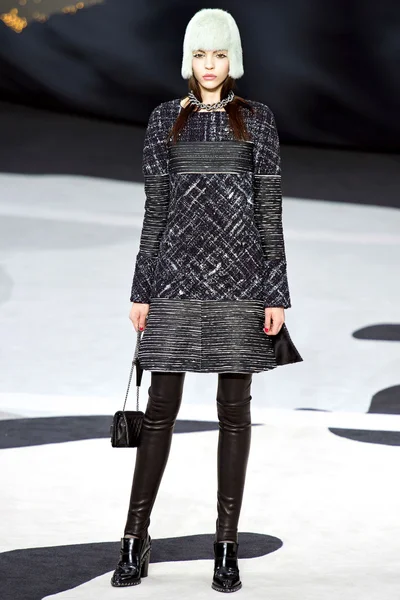 Look 61